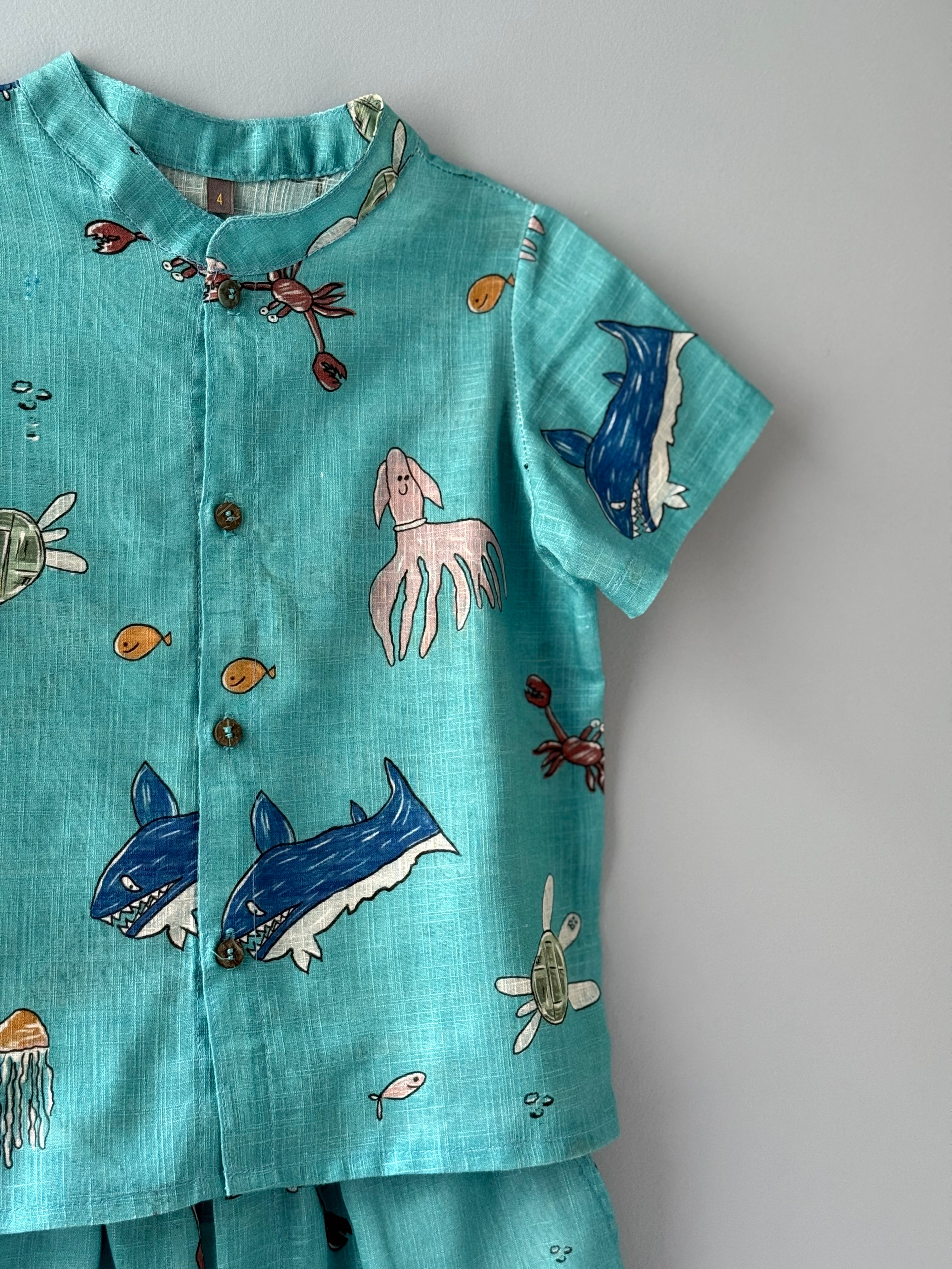 Camisa fundo do mar